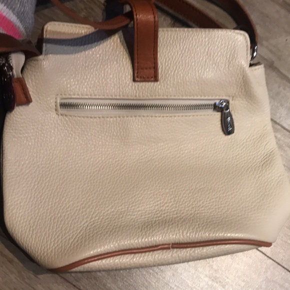 Summer blow out $15!! Italian, Genuine snakeskin or leather ladies purse. - Picture 15 of 16